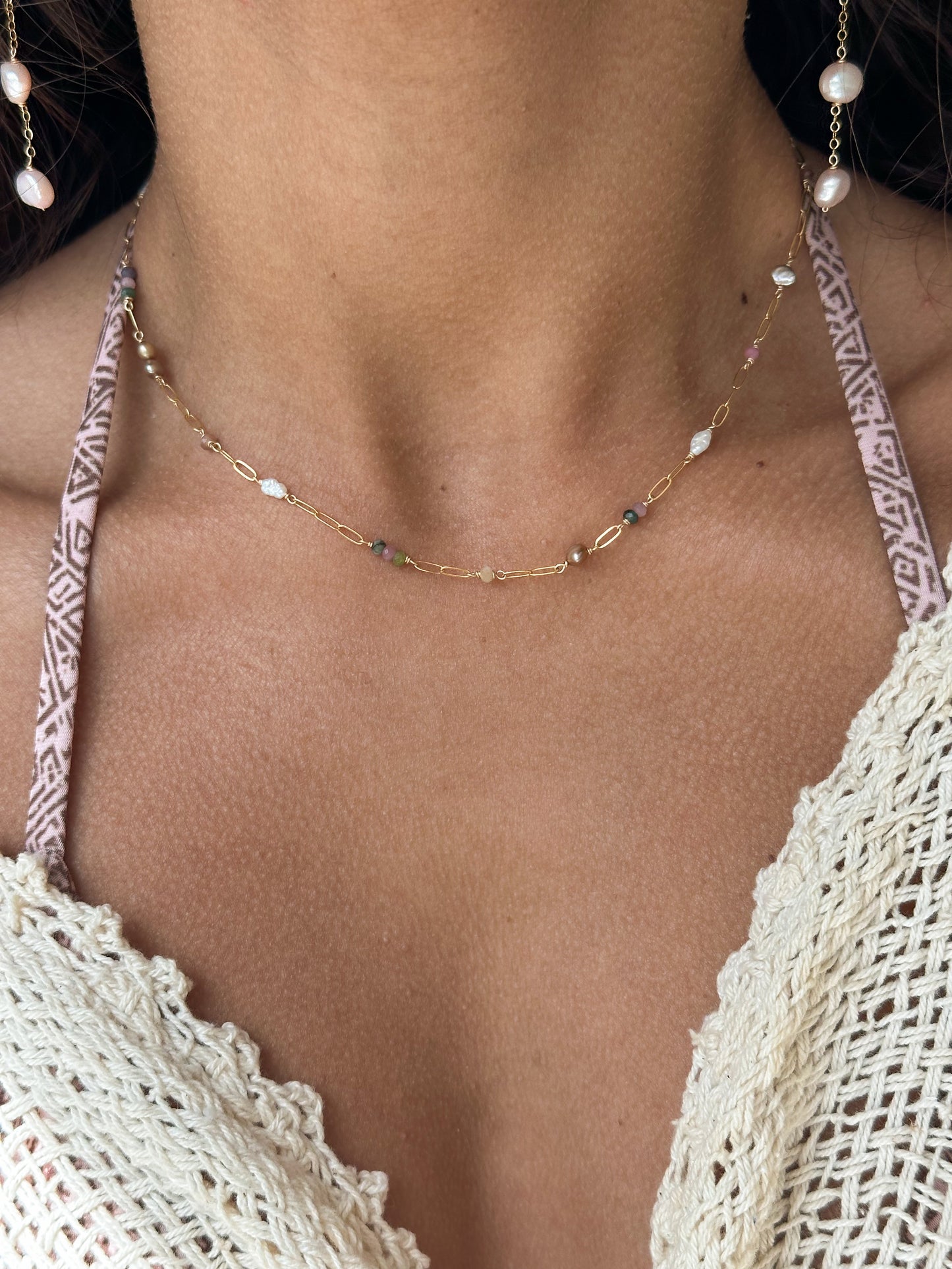 Confetti chain